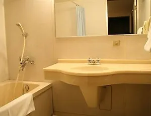 Liberty Plaza 3* 大阪市